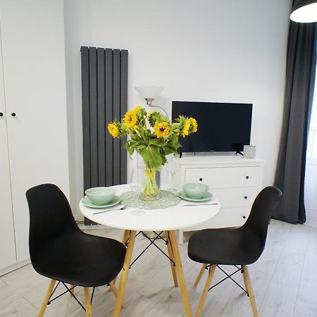 Modern Apartment In The City Center Katovice Exteriér fotografie